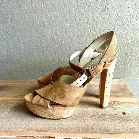 Michael Kors Women's "Adair" Suede Open Toe Cork Platform Sandal Heels - 6M - Picture 1 of 9